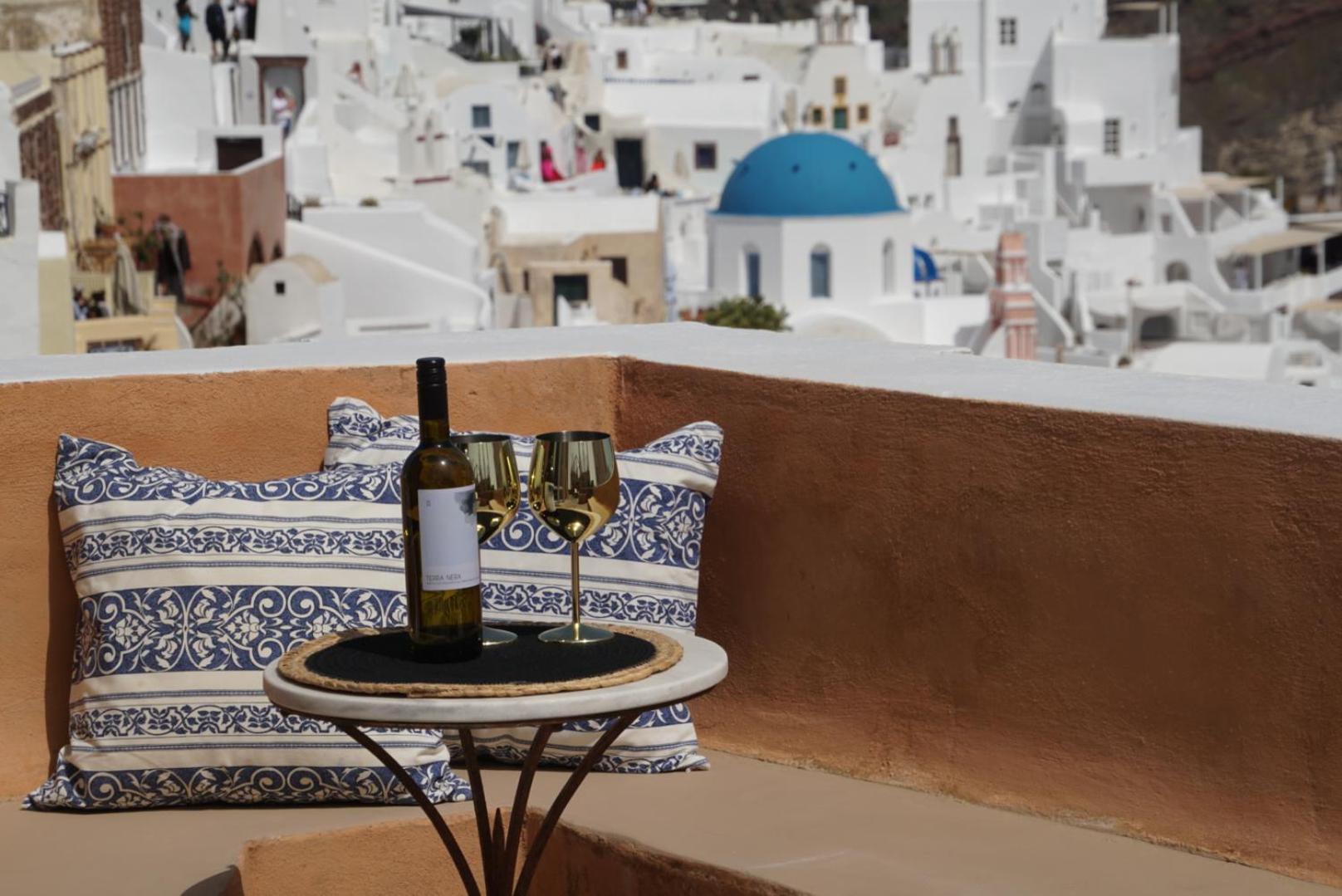 Villa Oasis Oia With Caldera View Экстерьер фото